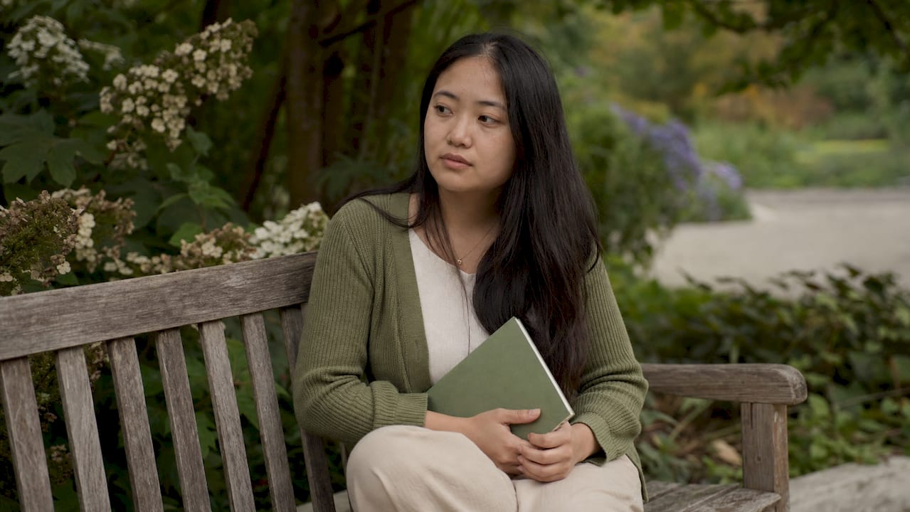 Woman preparing to talk with therapist