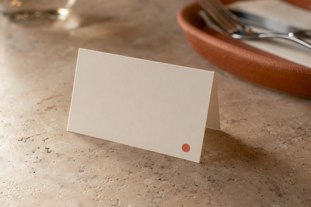 Luxury place card showing discreet meal code