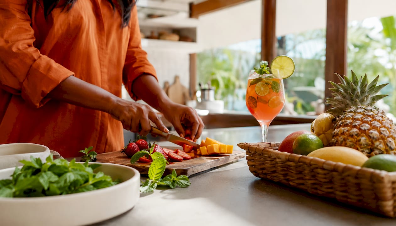With fresh ingredients, you can whip up the tastiest cocktails in no time.