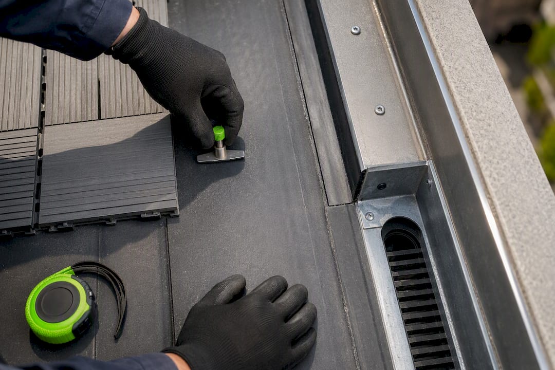 Rooftop membrane, drainage, and attachment detail