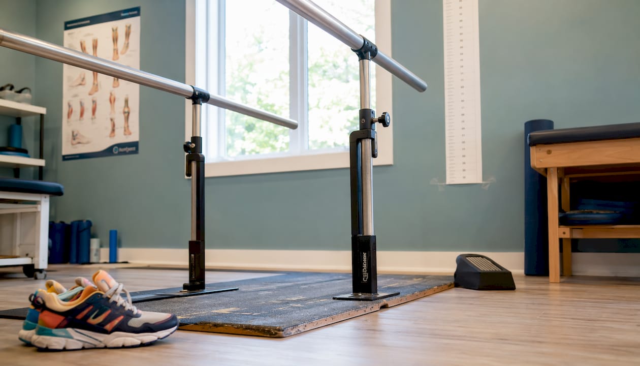 Parallel bars setup for pediatric gait test with logo