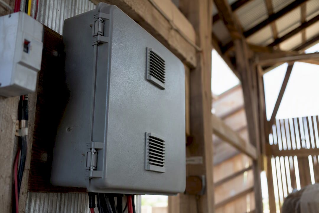 Dust-sealed electrical enclosure in barn
