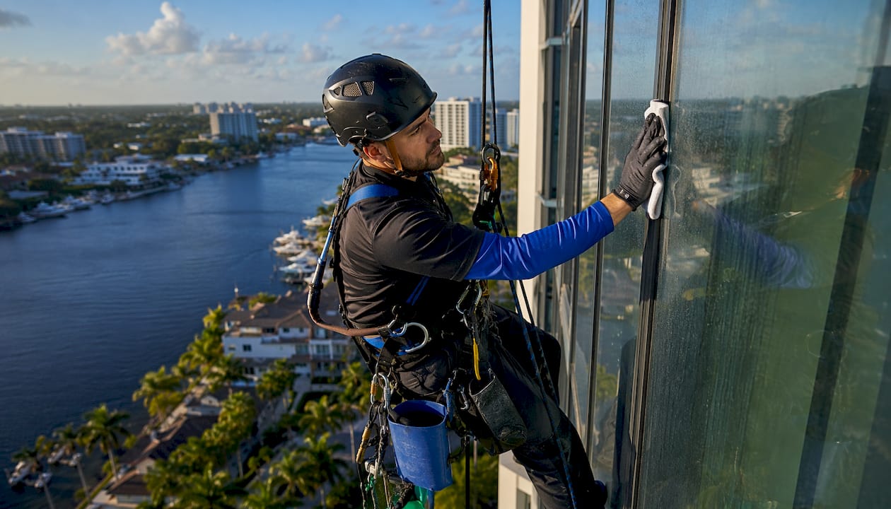 Rope Access Glass Cleaning: South Florida Safety Guide Rope Access Glass Cleaning: South Florida Safety Guide