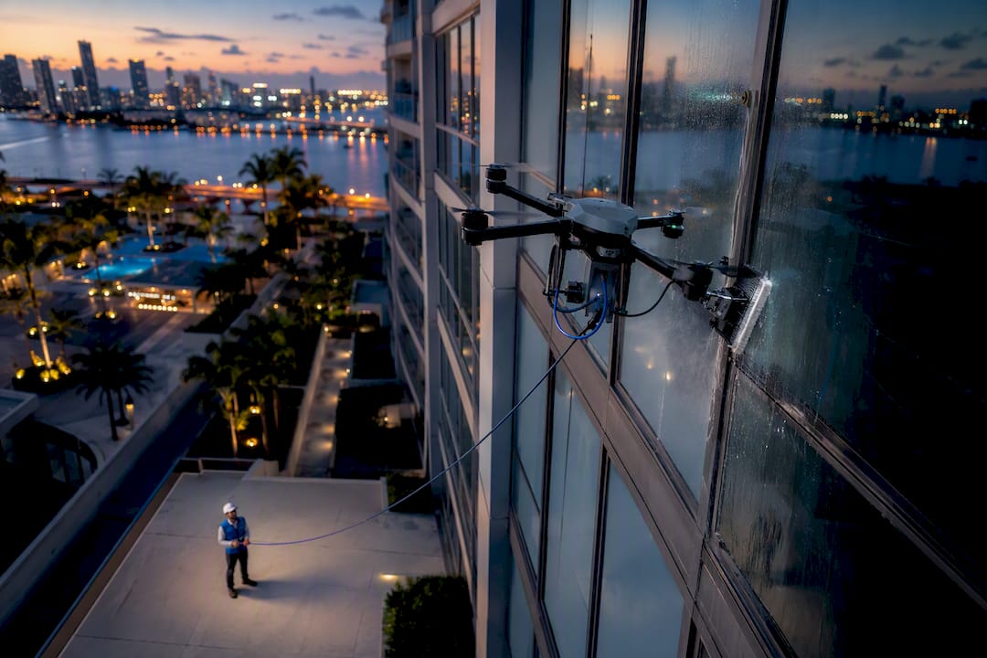 No Road Closures: High Rise Window Cleaning for South Florida HOAs