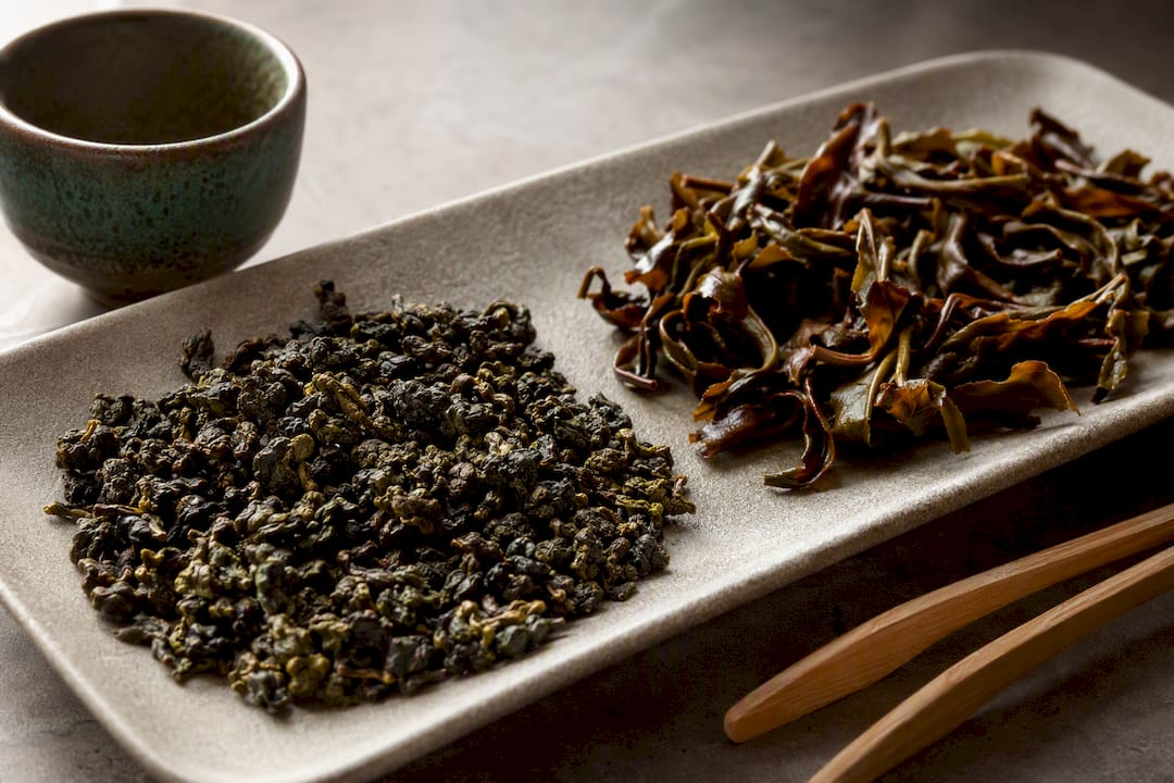 Hojas secas de oolong de alta calidad ya abiertas