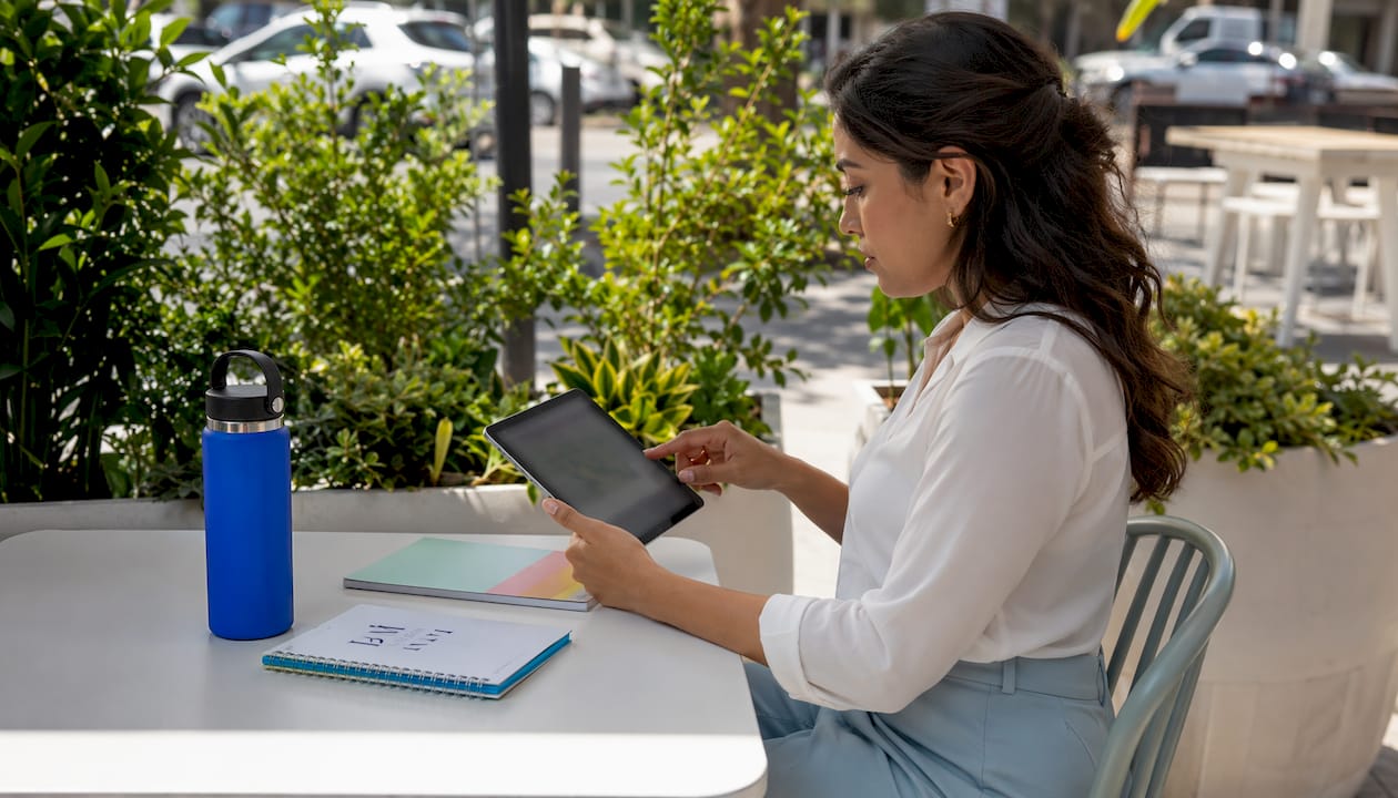 Hands scheduling on tablet device