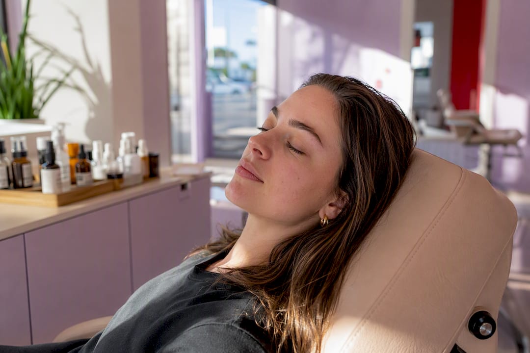 Eyebrow hair regrowth before waxing