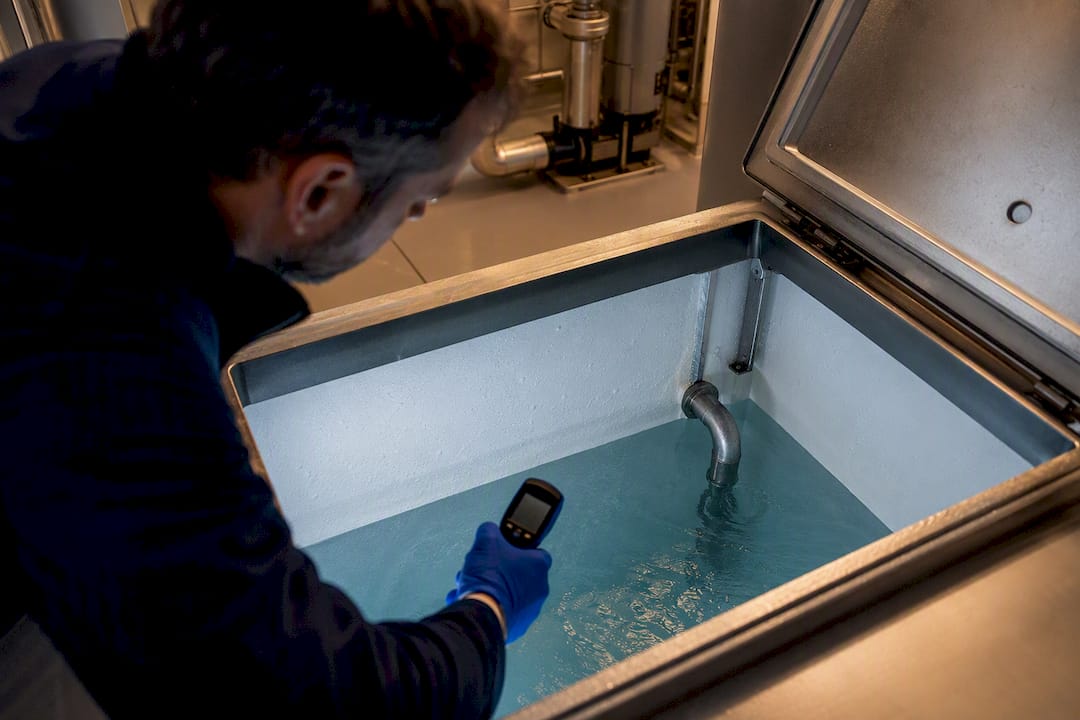 Cold water storage tank inspection