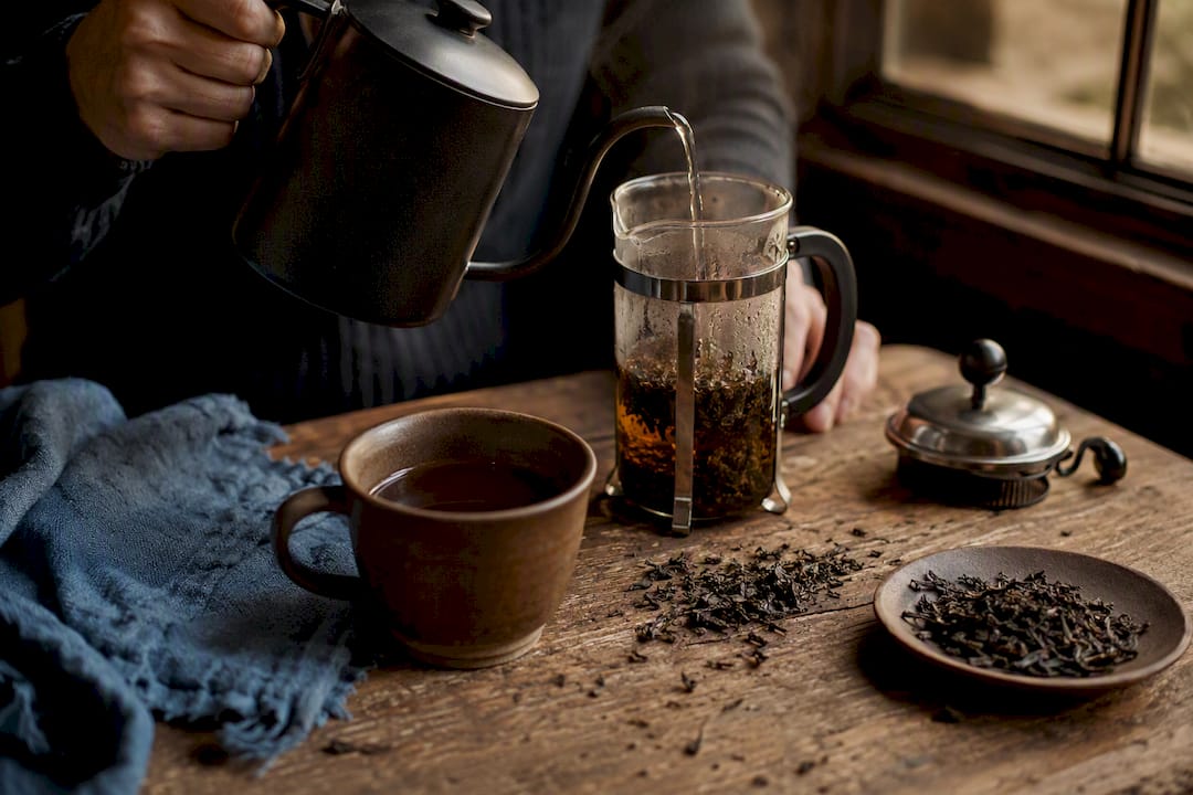 French press brewing loose leaf tea