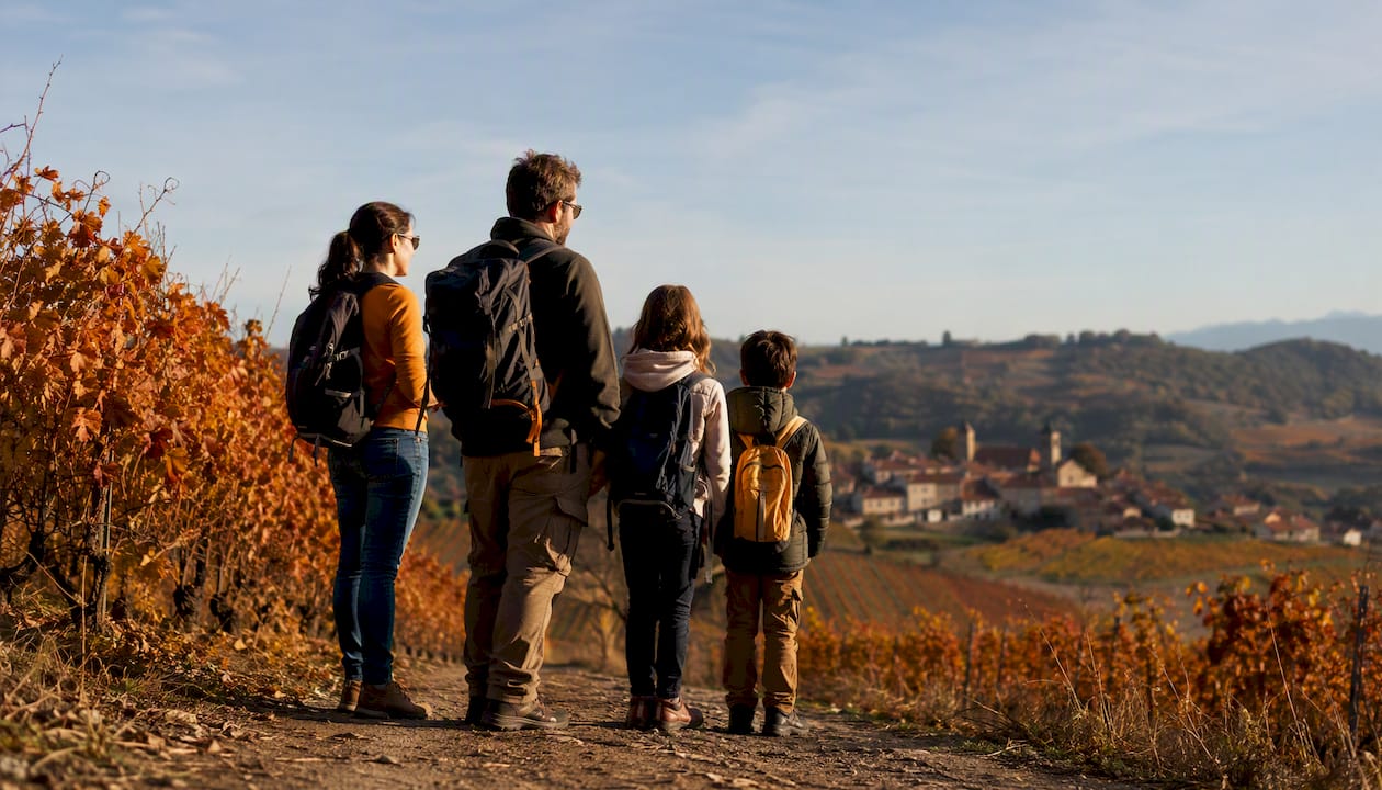Excursión familiar entre los viñedos otoñales de Fuenmayor