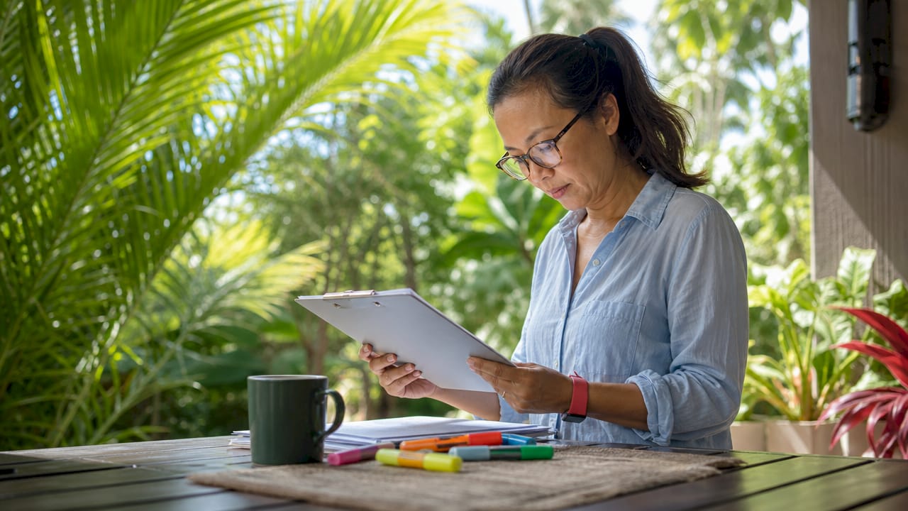 Woman reviewing Hawaii boating regulations