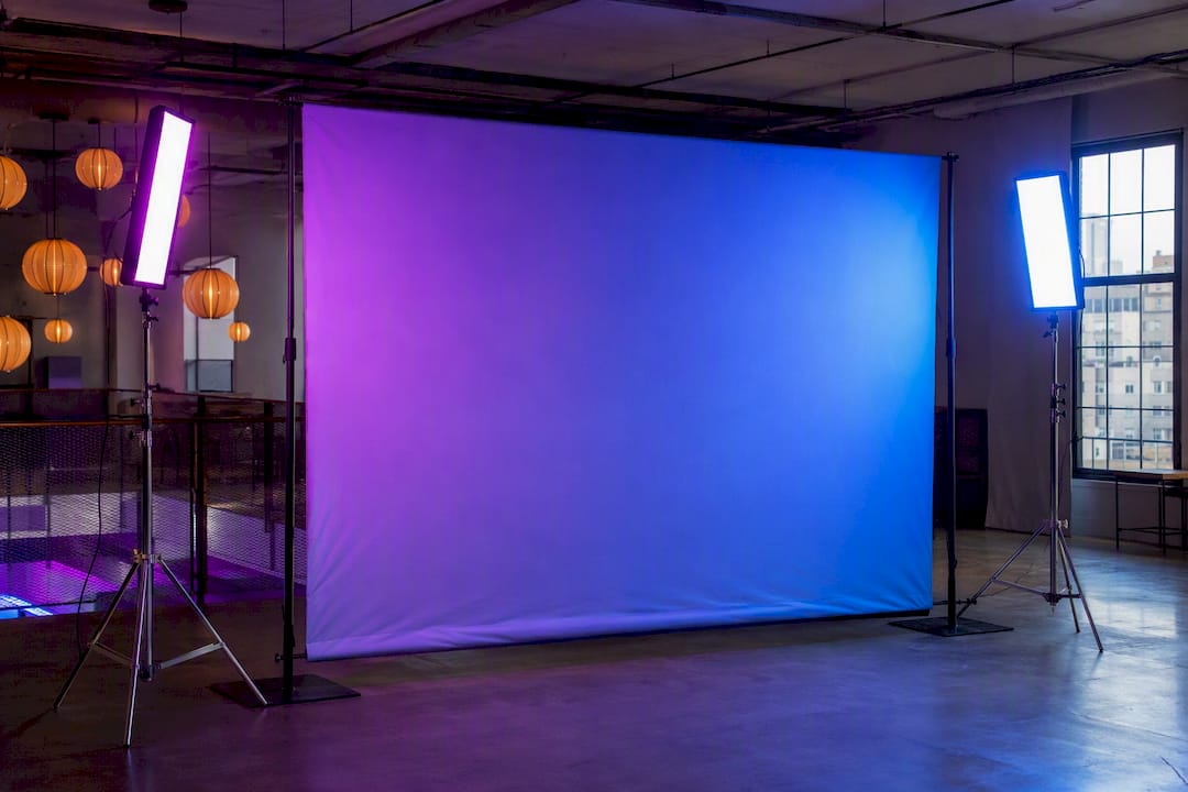 Evenly lit step and repeat backdrop with event lighting
