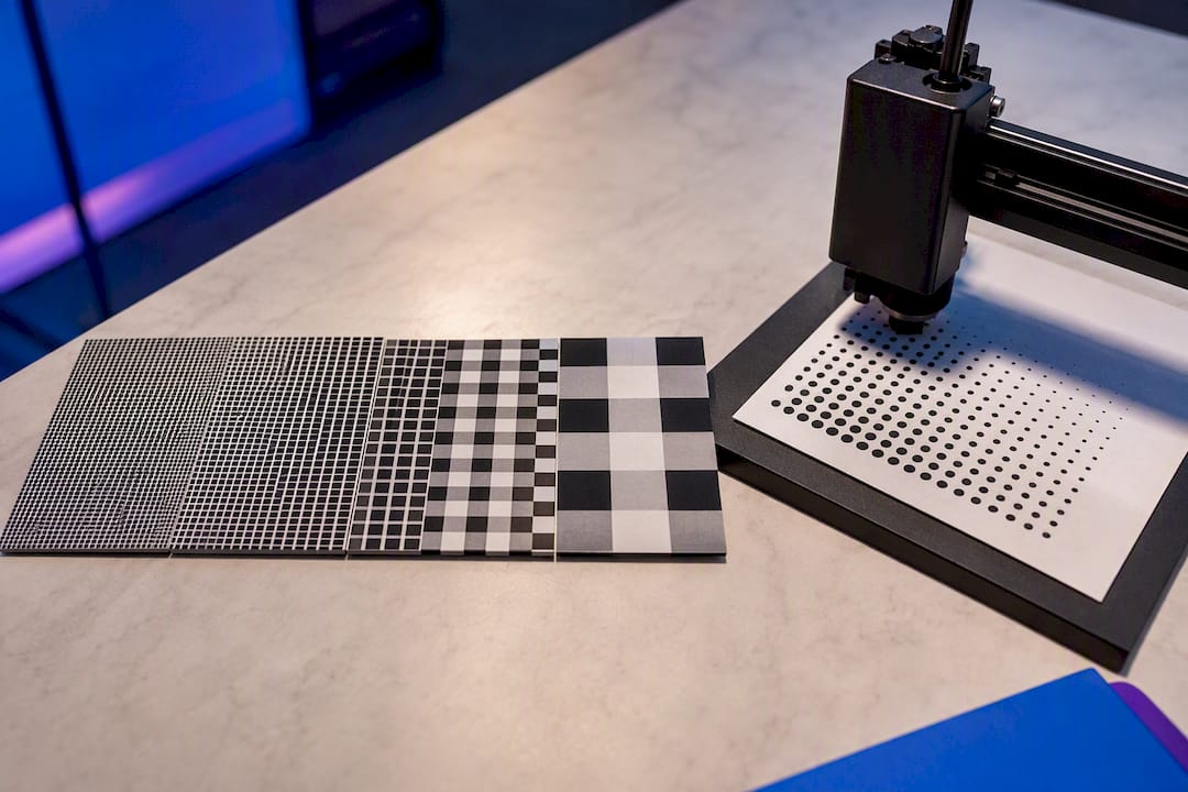 Illustration of pixels and printer dots