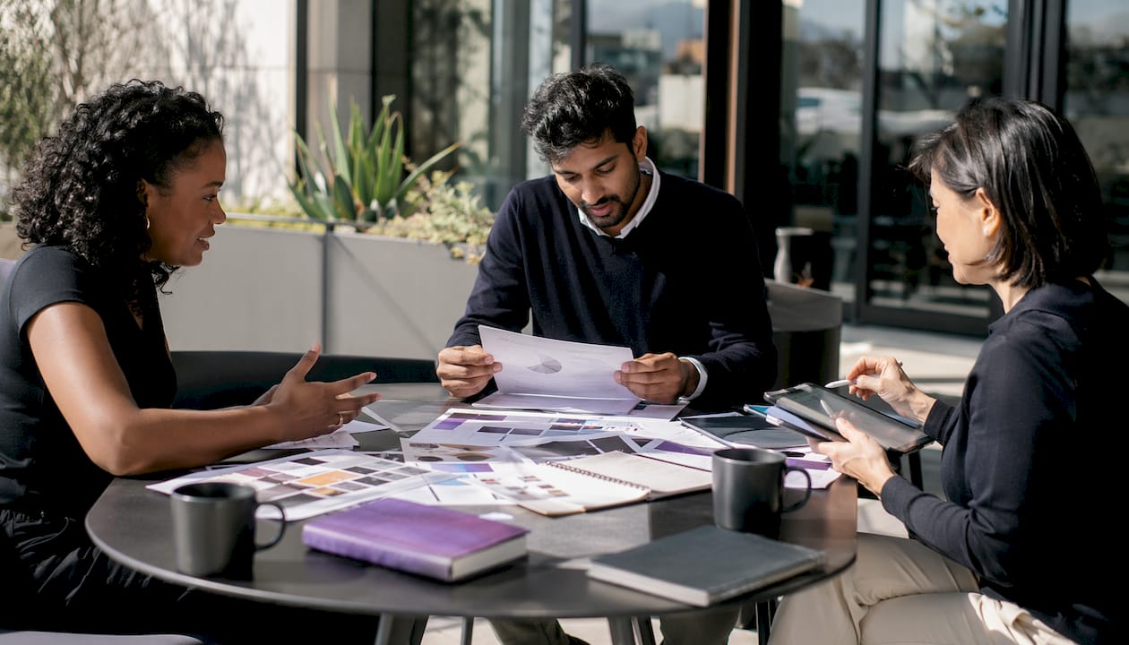 Startup founders choosing social media platforms