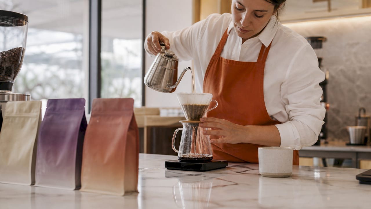 How Single Origin Differs from Blends: A Coffee Guide