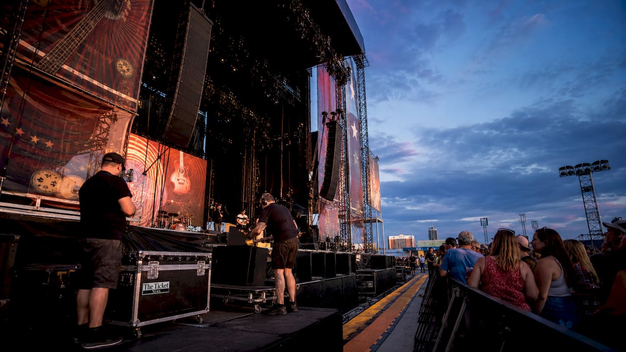 Side view of CMA Fest stage and crew