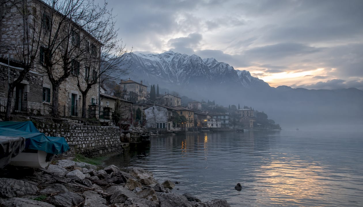 Il Lago di Garda avvolto dalla magia dell’inverno