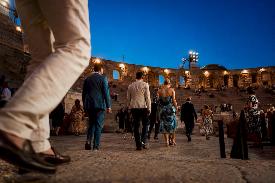 La platea dell’Arena con un pubblico raffinato