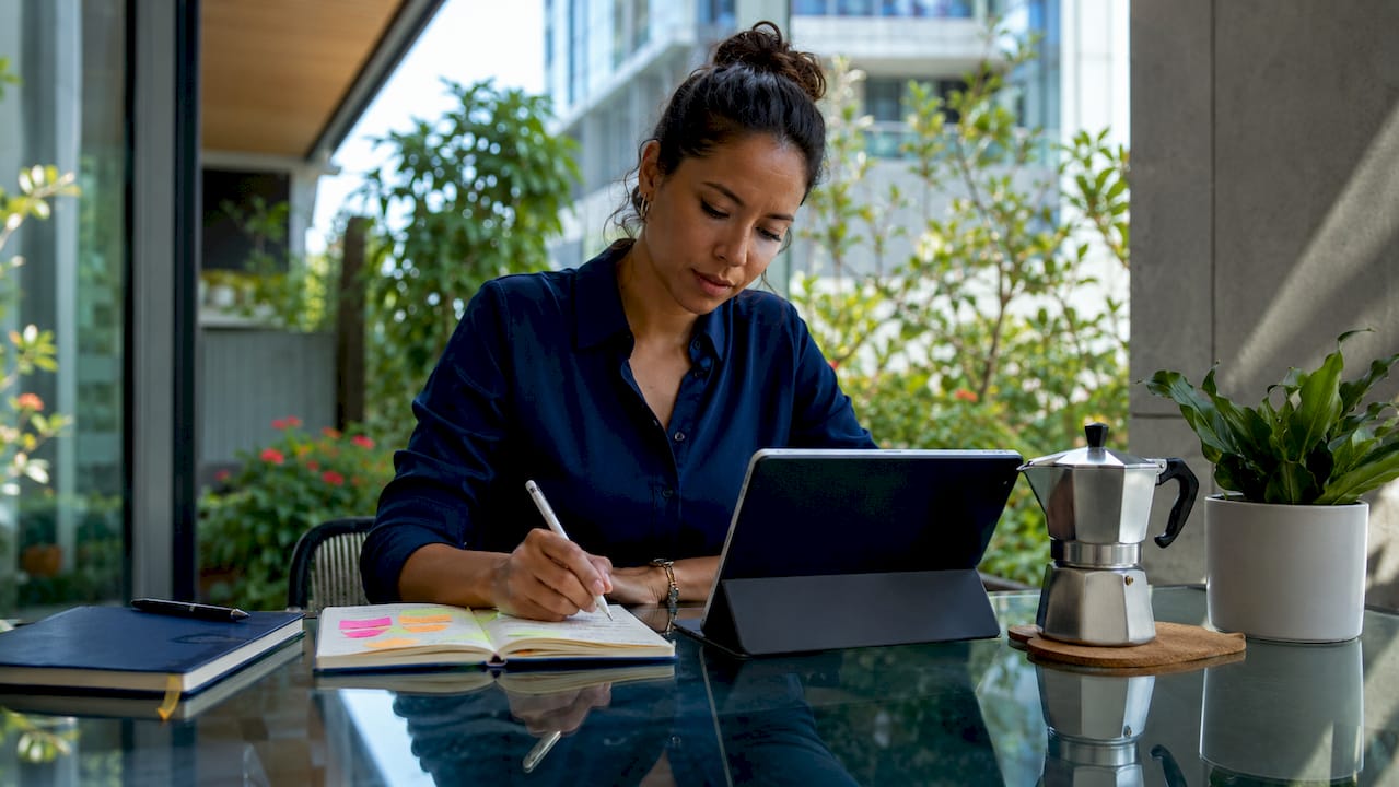 Marketer managing negative keywords on computer