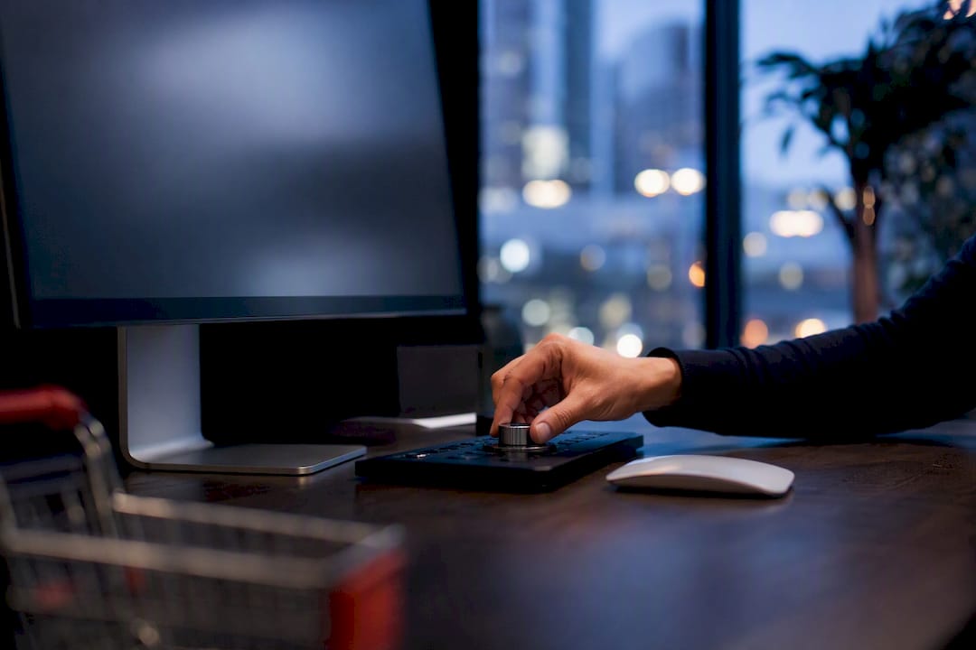 Hand adjusting digital dial for ad targeting