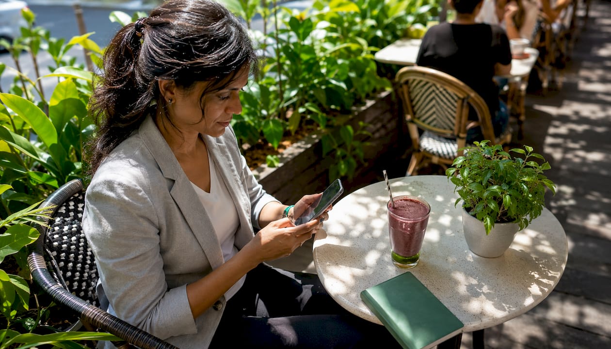 WhatsApp's Role in Employee Wellness Programs: 2026 Guide