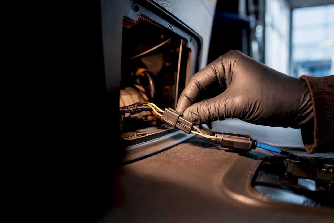 CAN bus wiring inside commercial vehicle