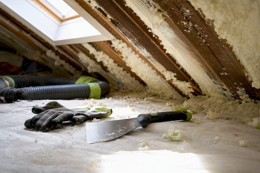 Mechanical removal tools for spray foam insulation