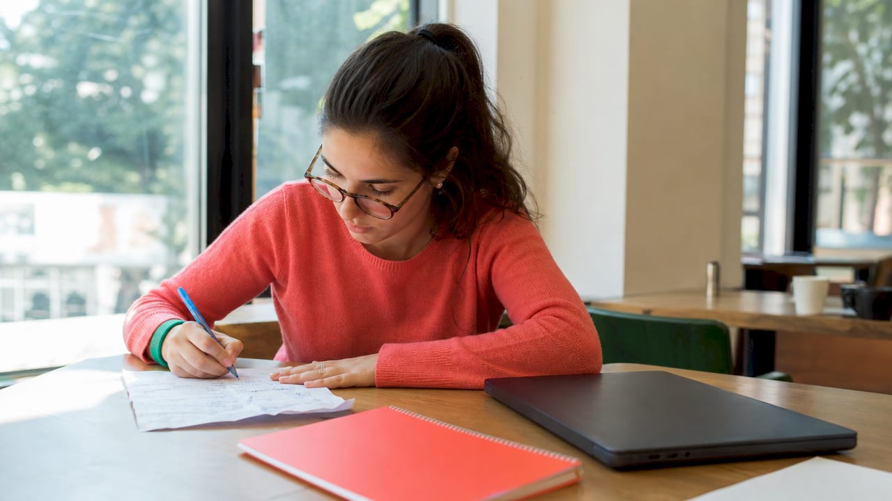 Bocconi Data Interpretation Question Examples: 2026 Guide