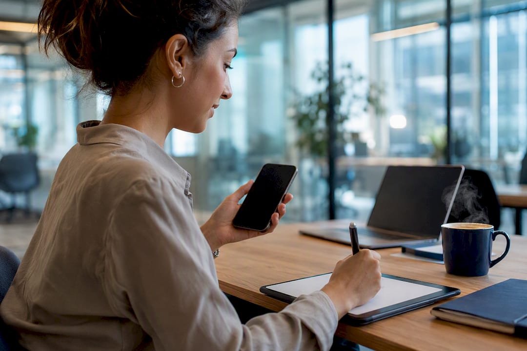 Busy Professionals: 4 Consequence First Moves to Turn Emails into Tasks