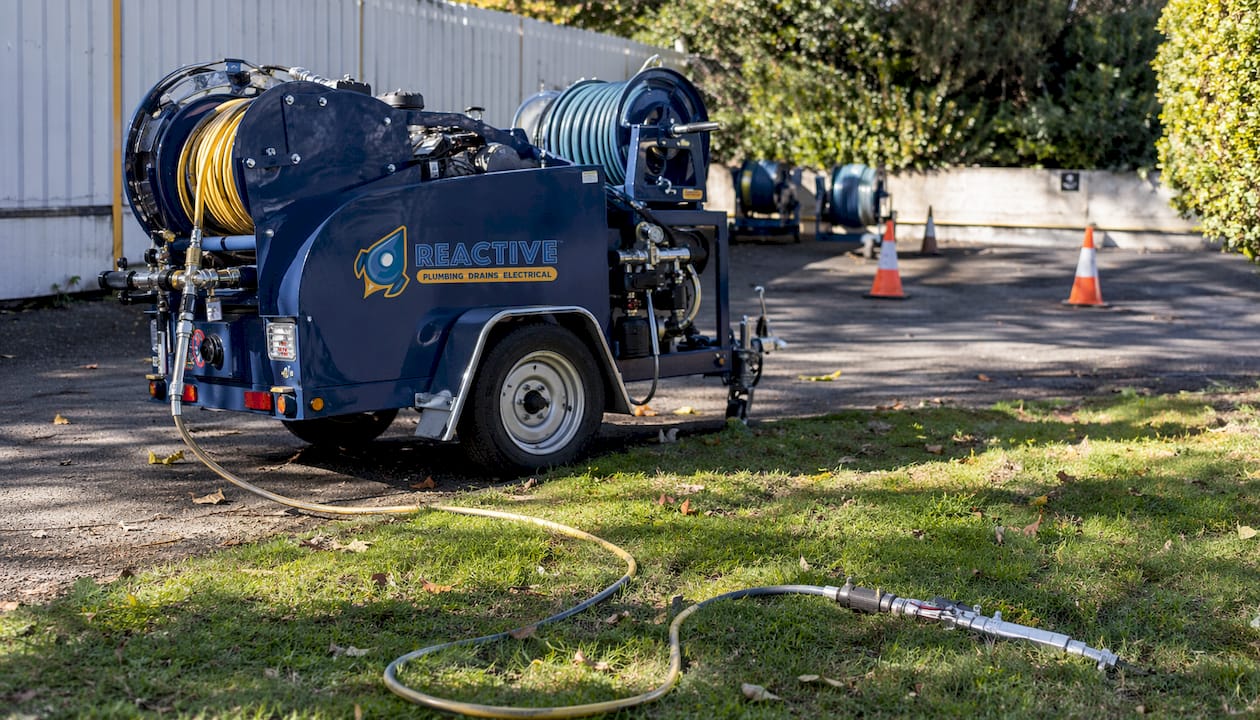 Hydro jetting drain cleaning machine equipment