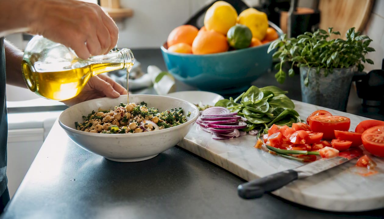 Preparing iron rich meal with vitamin C