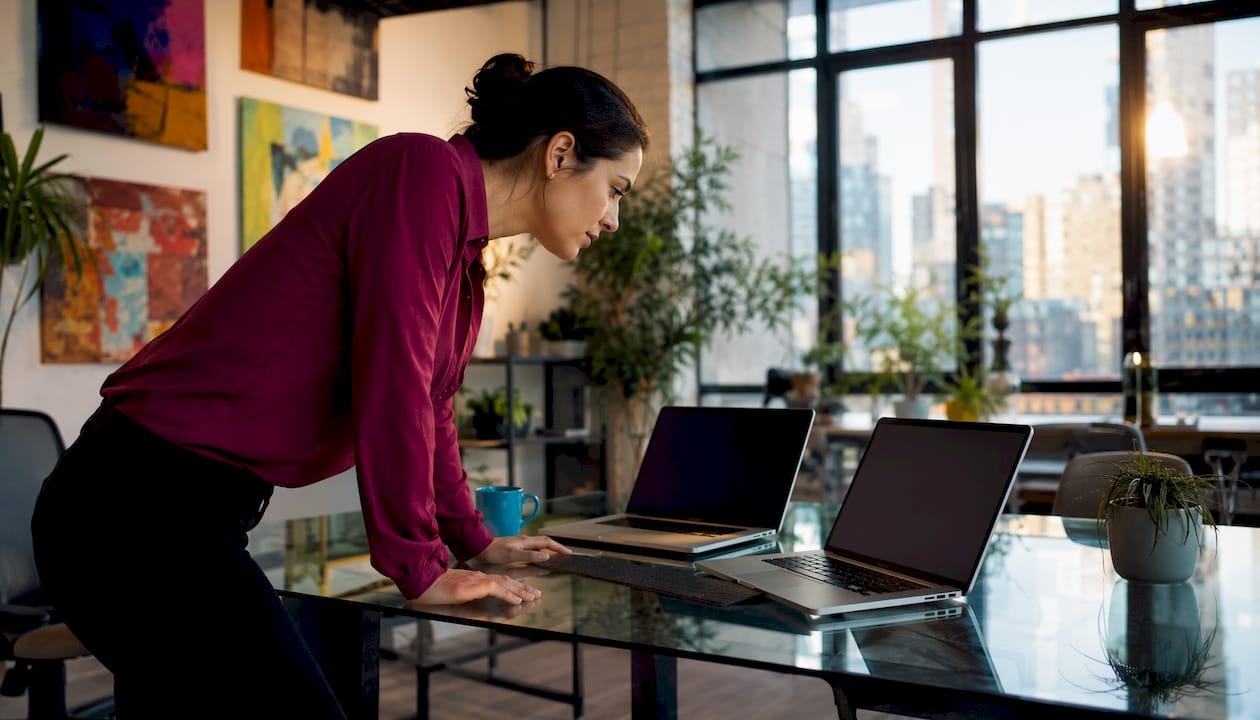 Data scientist analyzing online evaluation metrics