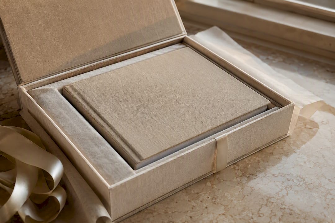 Parent wedding album shipment packaging box