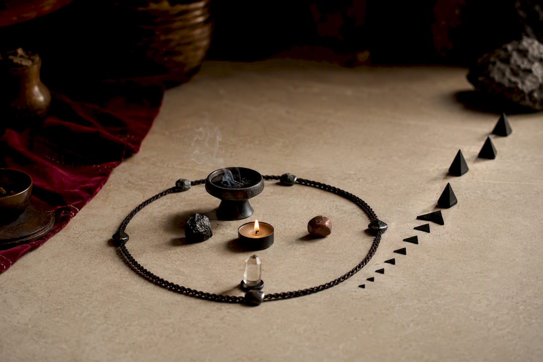 Illustration of a bounded removal ritual