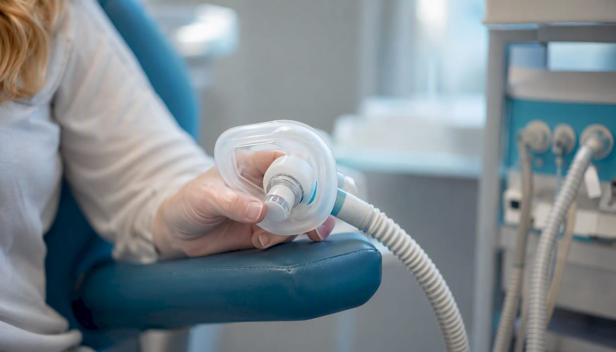 Maschera per la somministrazione di protossido d’azoto per la sedazione