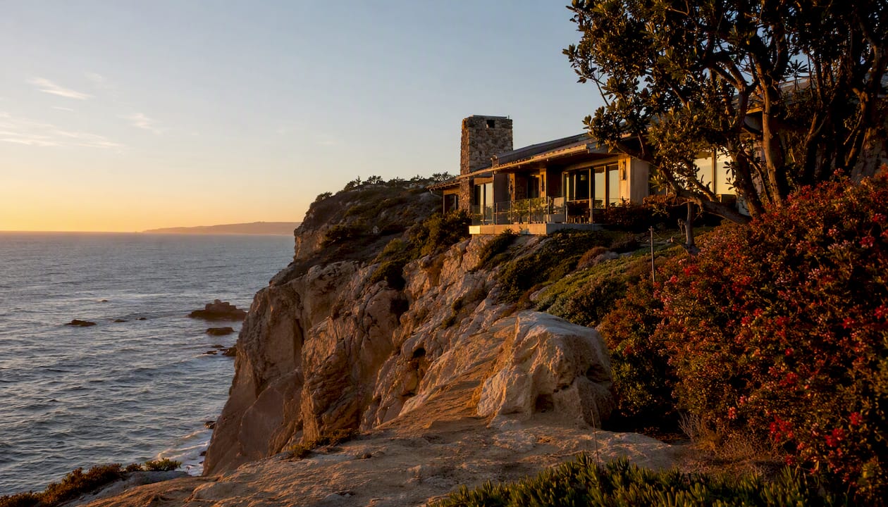 Oceanfront cliffside with limited home sites