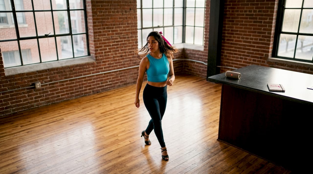 Female dancer rushing bachata steps timing