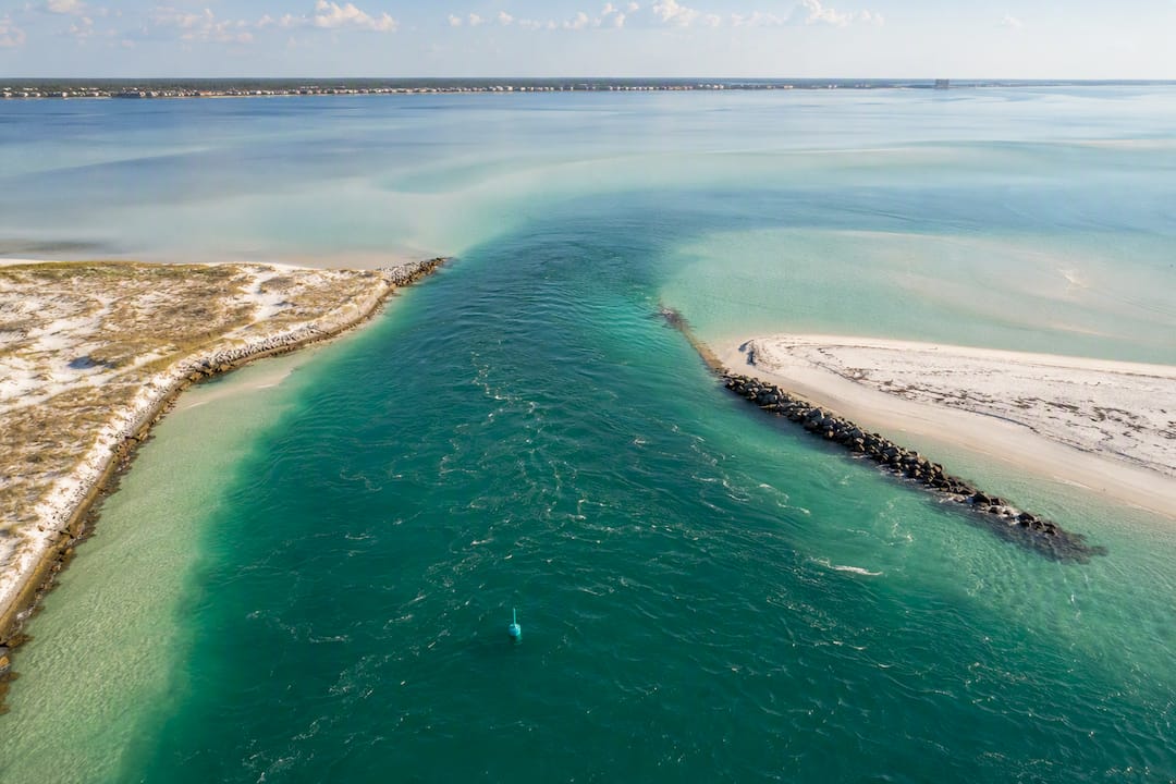 Tidal current flowing through East Pass