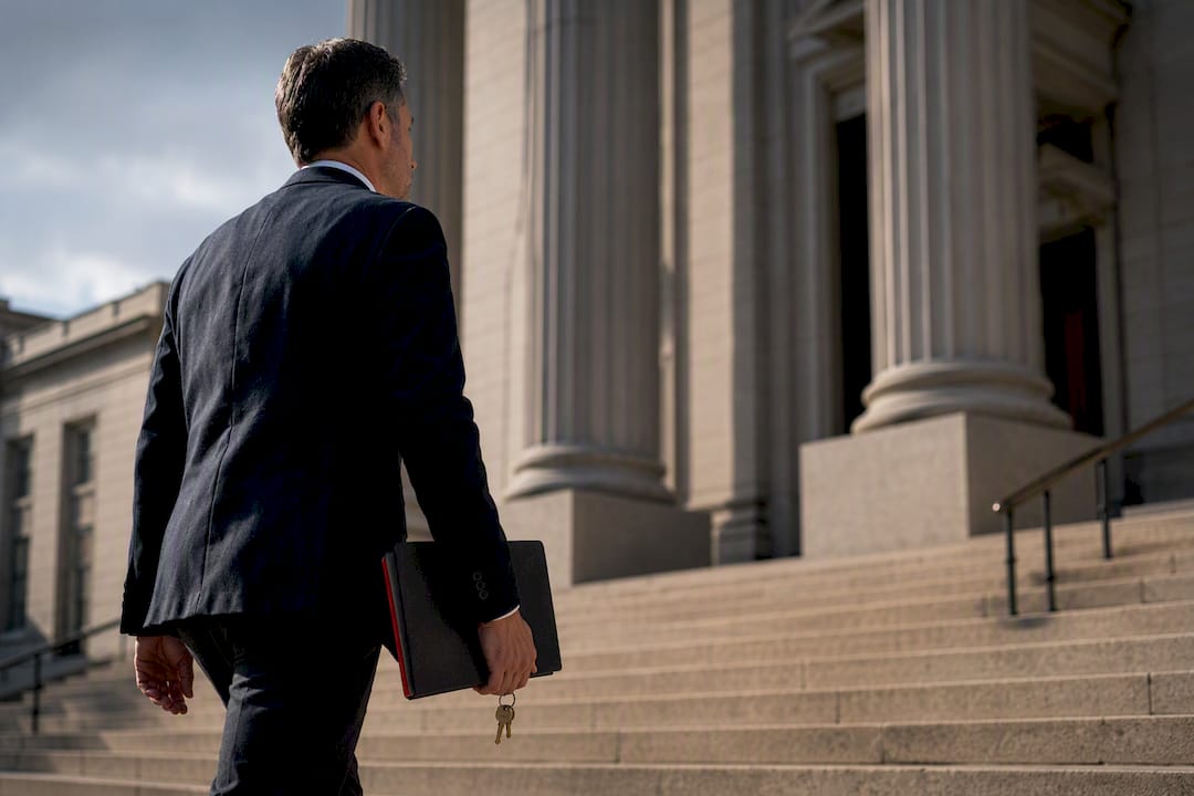 Property manager approaching housing courthouse