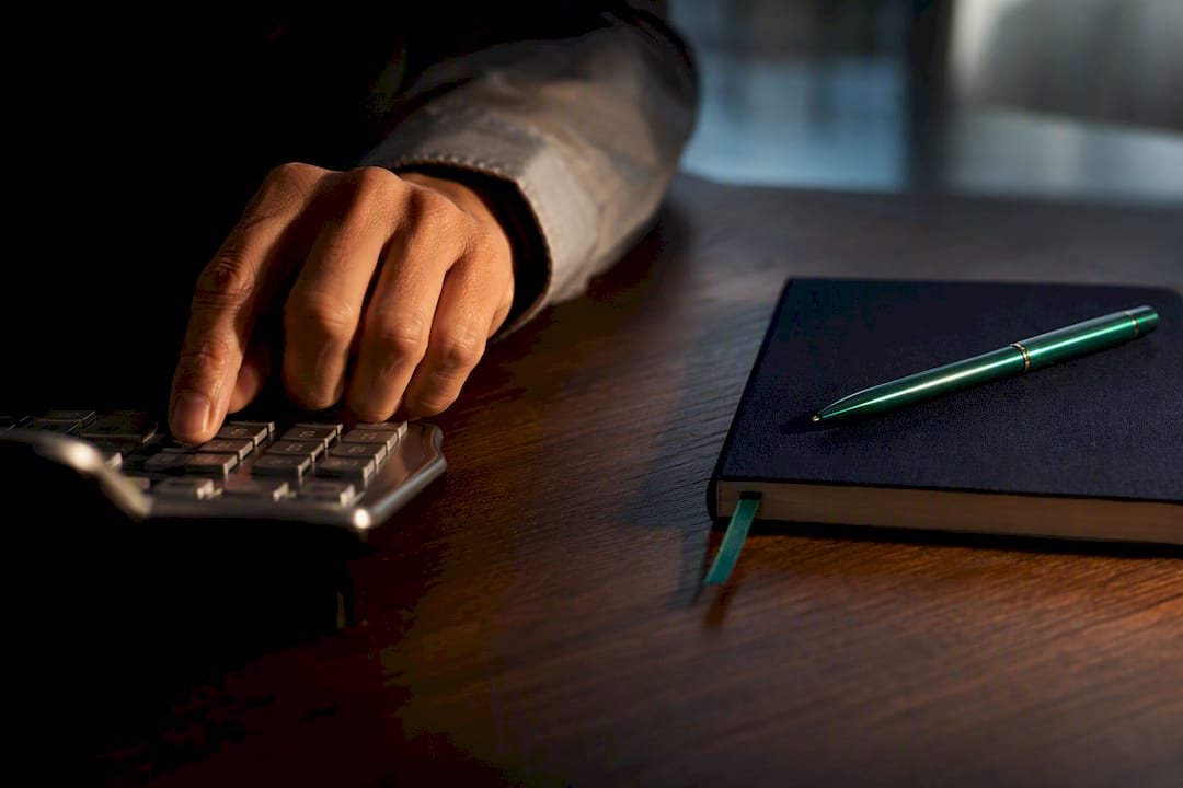 Investor modeling loan payment differences