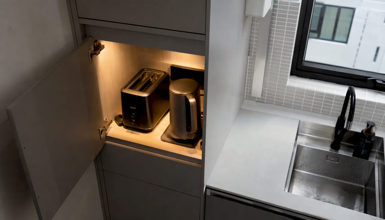 Built-in kitchen appliance cabinet with power points