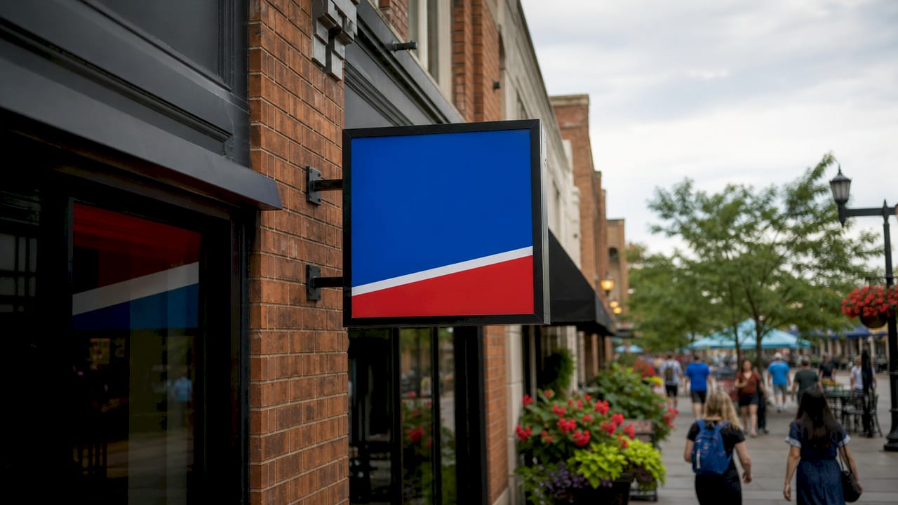 Outdoor retail sign visibility from sidewalk