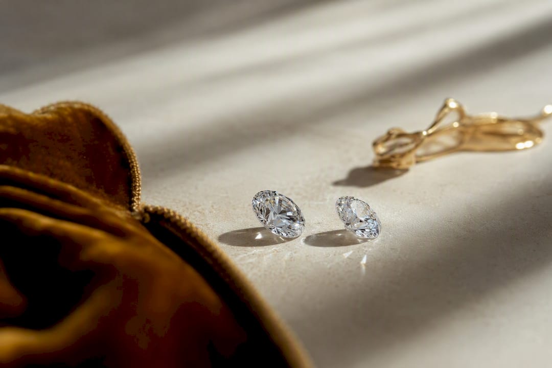 Two diamonds side by side showing cut and clarity