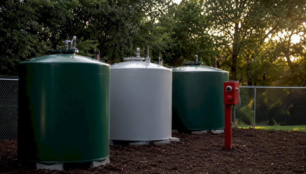 Commercial bulk diesel storage facility with containment