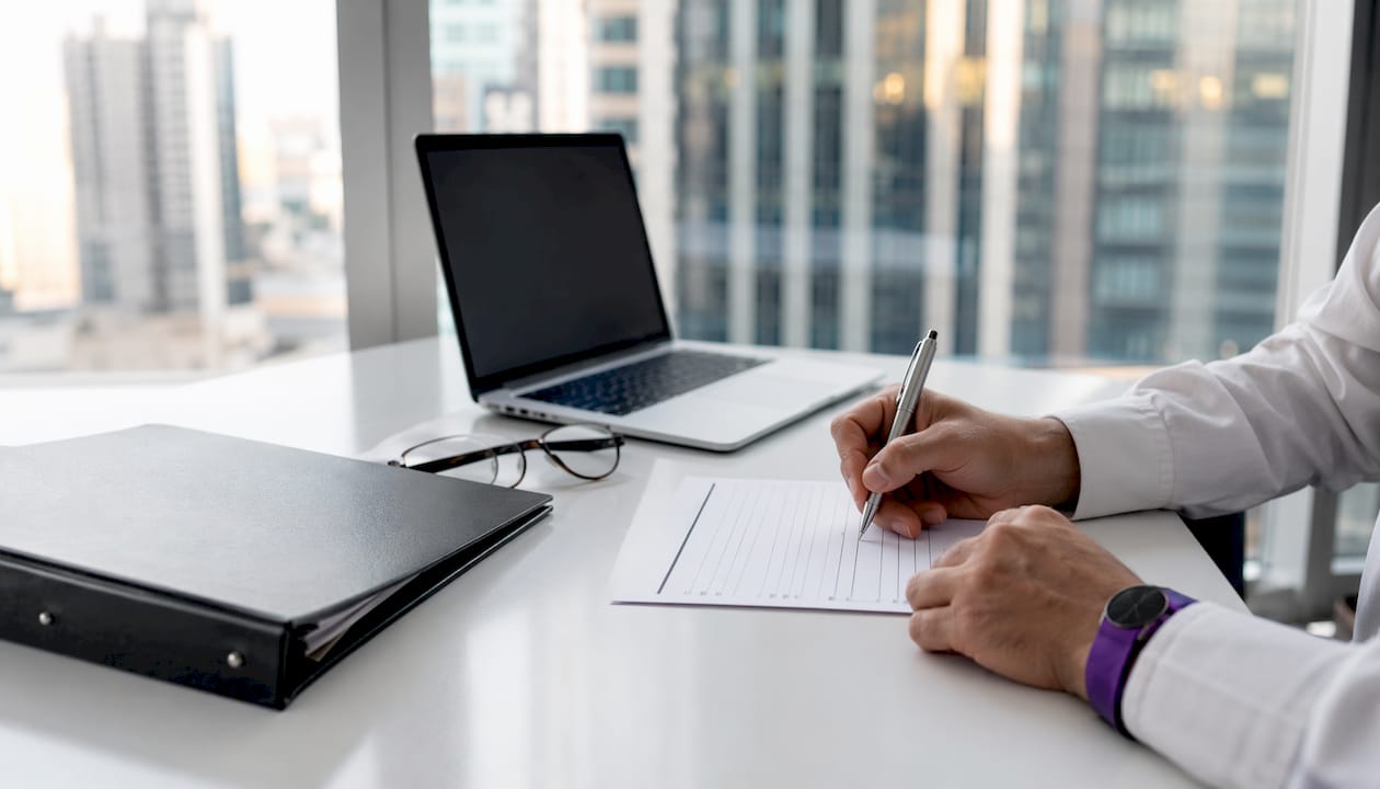 Person signing commission escrow instructions