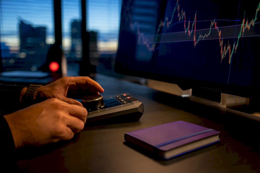 Index trading chart during market preparation