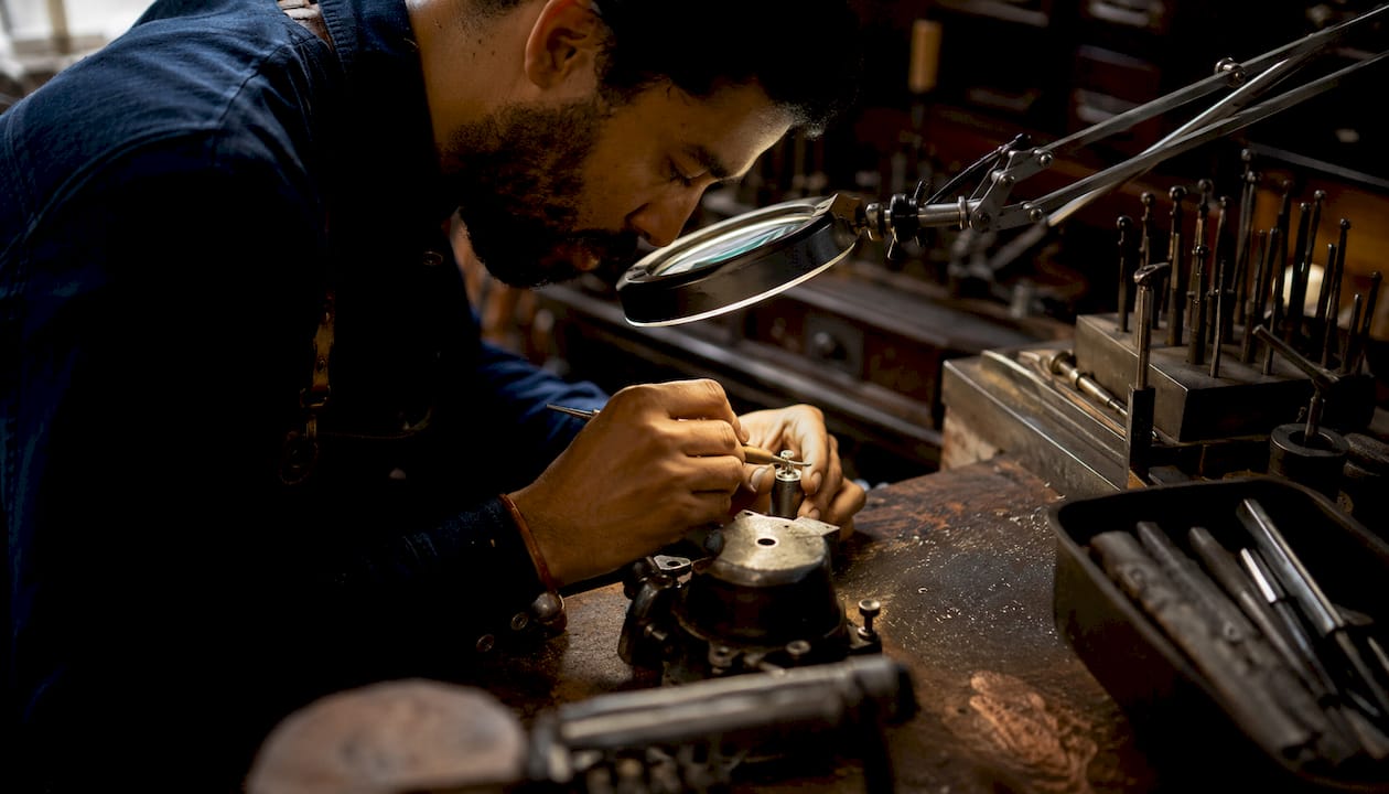 Jewelry craftsman engraving custom ring