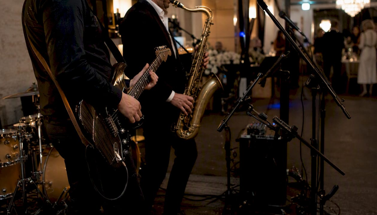 Band transitioning first dance to party