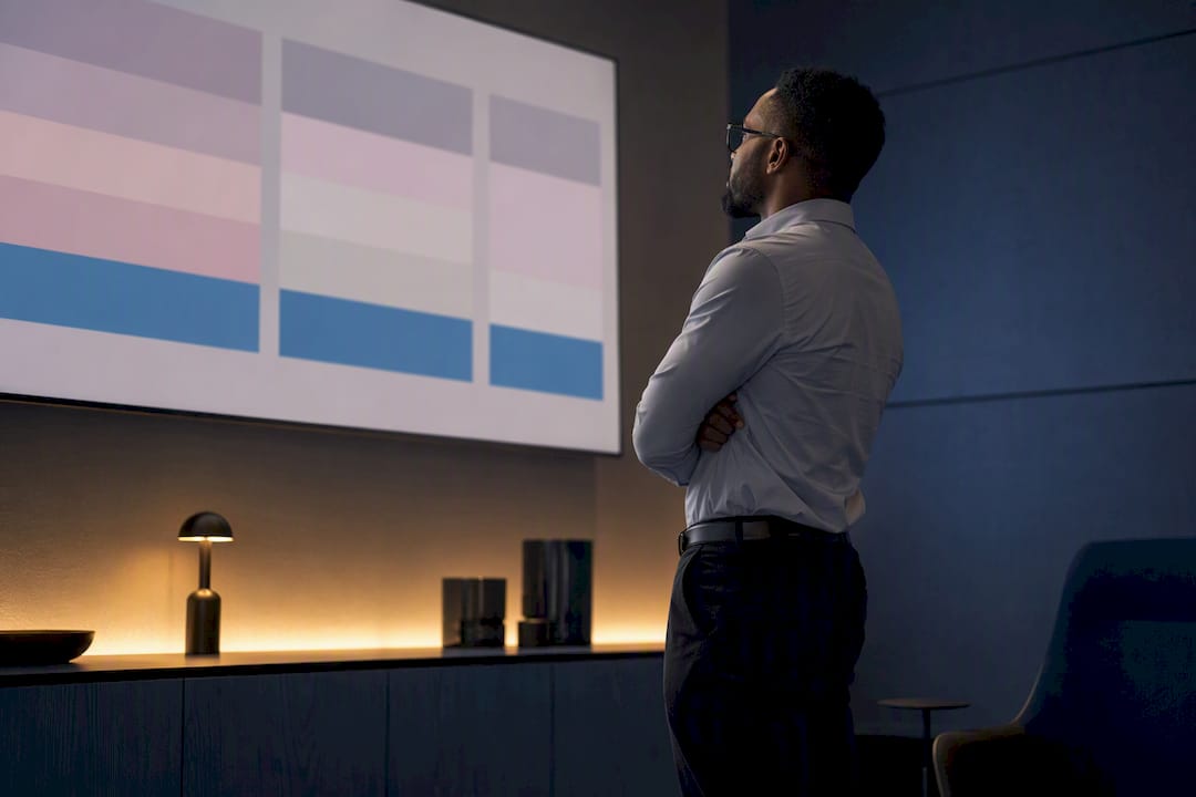 Leader reviewing separated AI context sources
