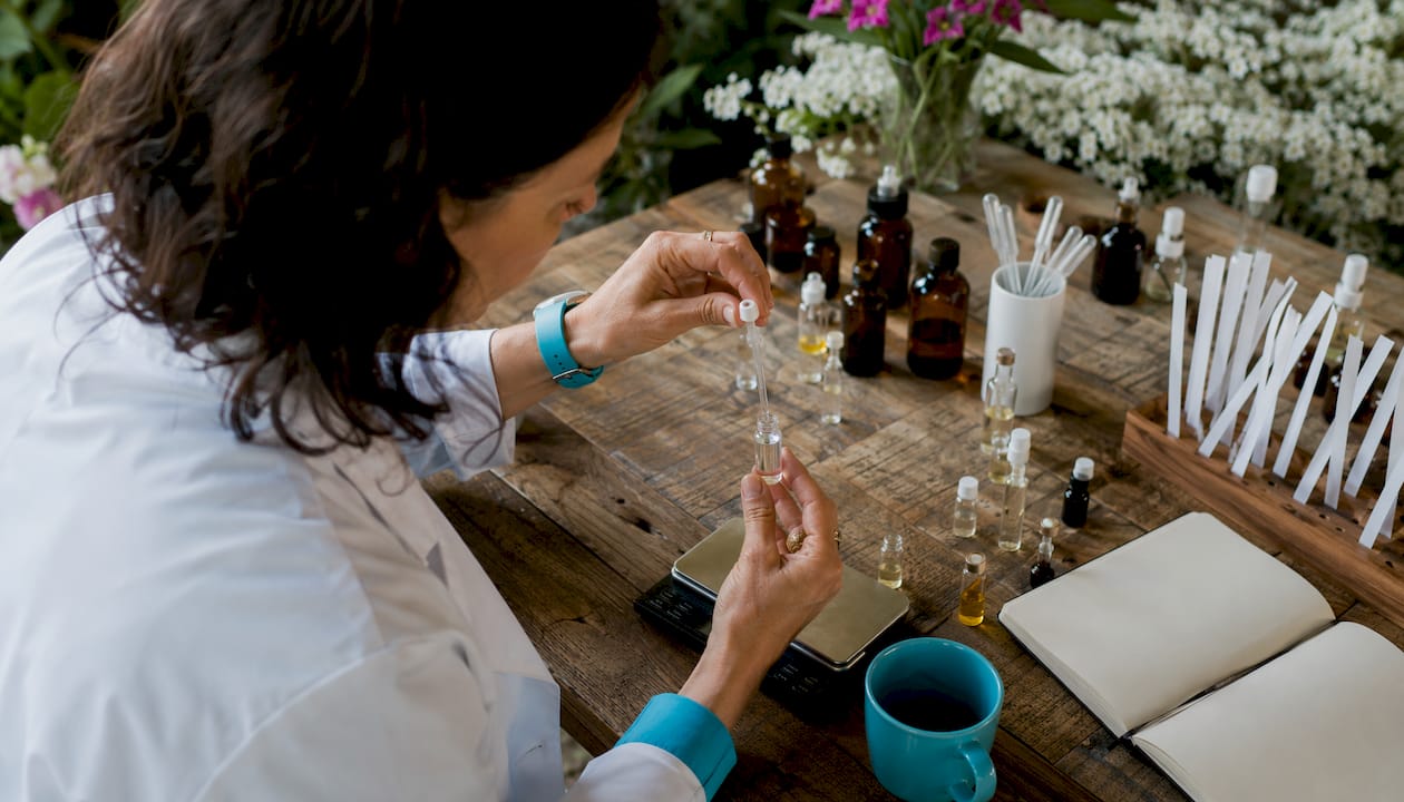 Perfumer blending unisex fragrance notes